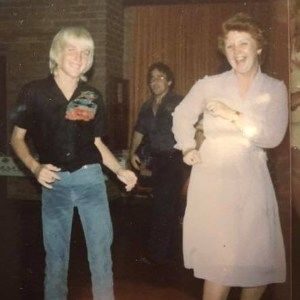 Meet your Posher, Lorraine